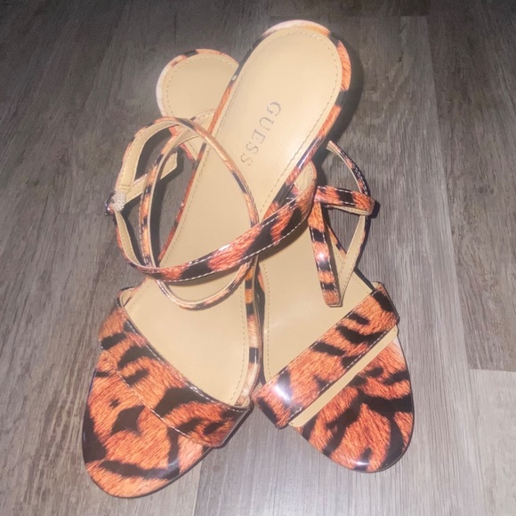 Guess Tarena Strappy Heels in Animal Print size 8M - Picture 11 of 14